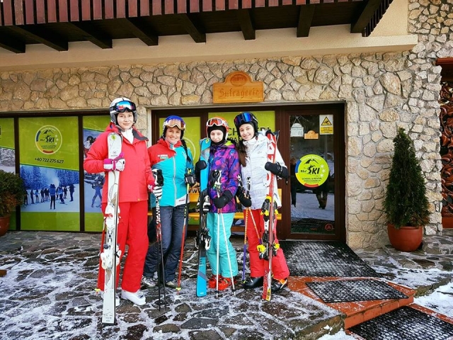 R&J Ski School & Rental