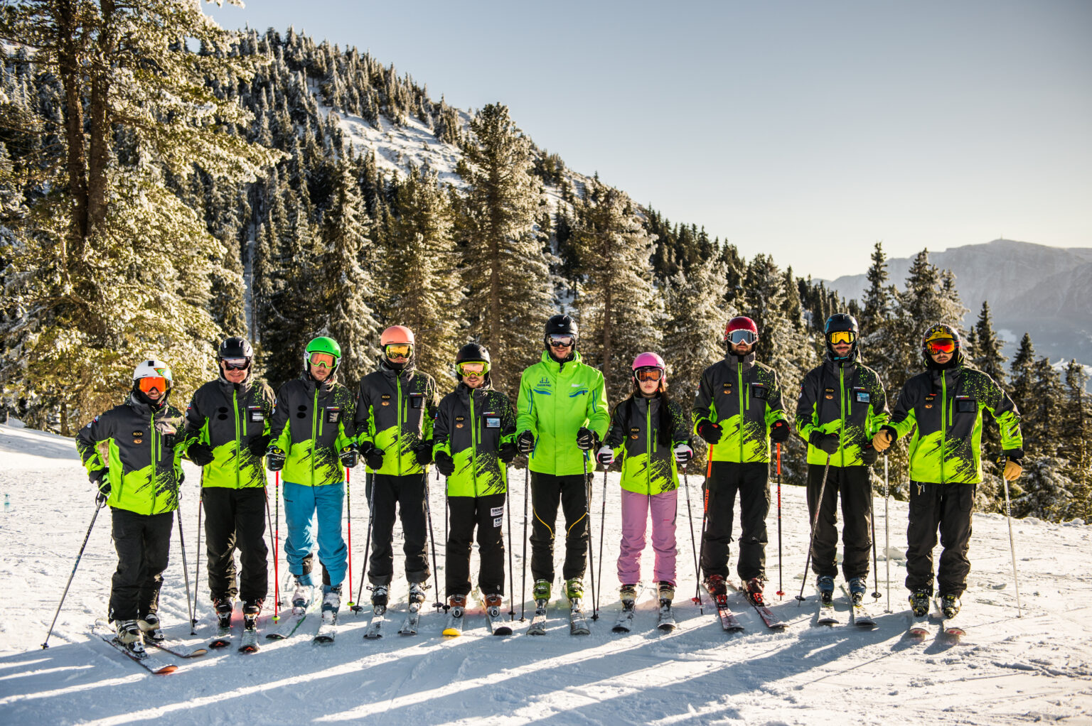 Interski Școala Ski & Snowboard