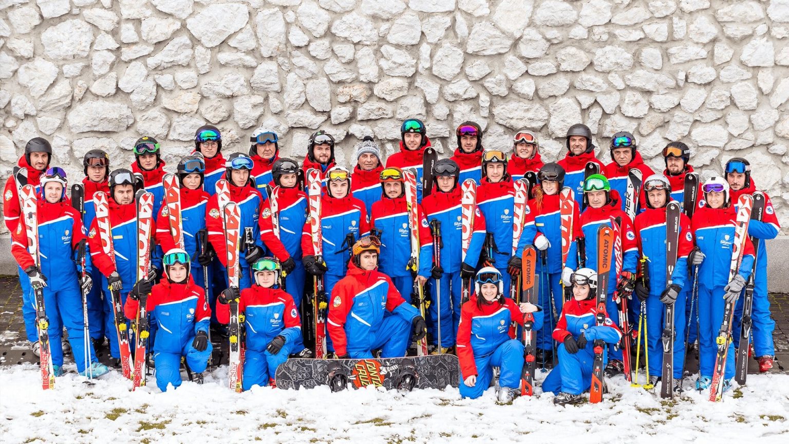 Teleferic Ski și Snowboard School